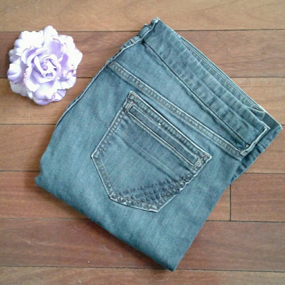 Old Navy Denim - Diva Low-Rise Jeans - Size 16
